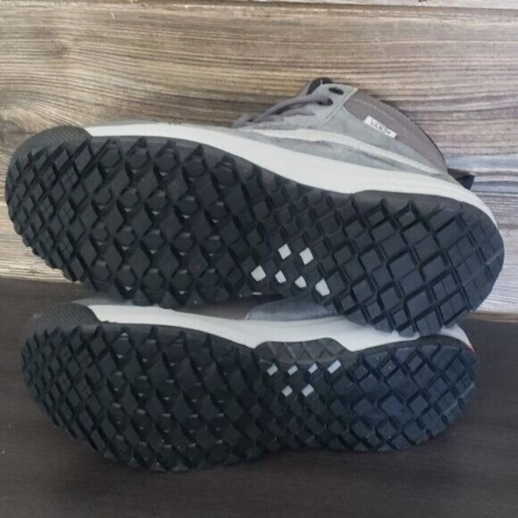 New Vans Ultrarange Exo Womens Hiking Sneakers Size 8 Outdoor Waterproof Utility - Picture 8 of 10